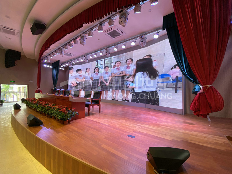 20191029-華強(qiáng)職校北校區(qū)會(huì)議中心設(shè)備安裝2 (4).JPG