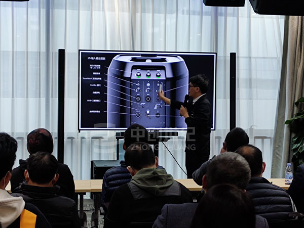 BOSE技術工程師張永奎先生介紹新品 BOSE技術工程師張永奎先生介紹新品